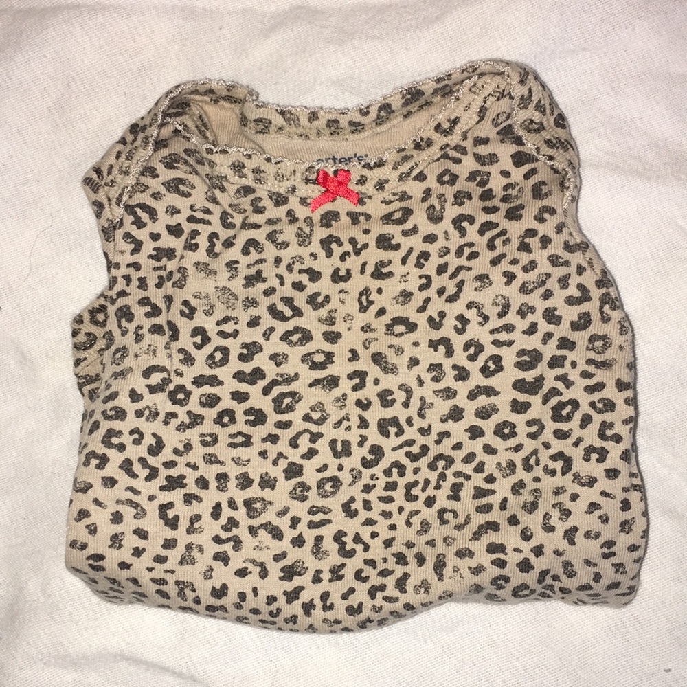 Assorted onesies - Picture 6 of 6